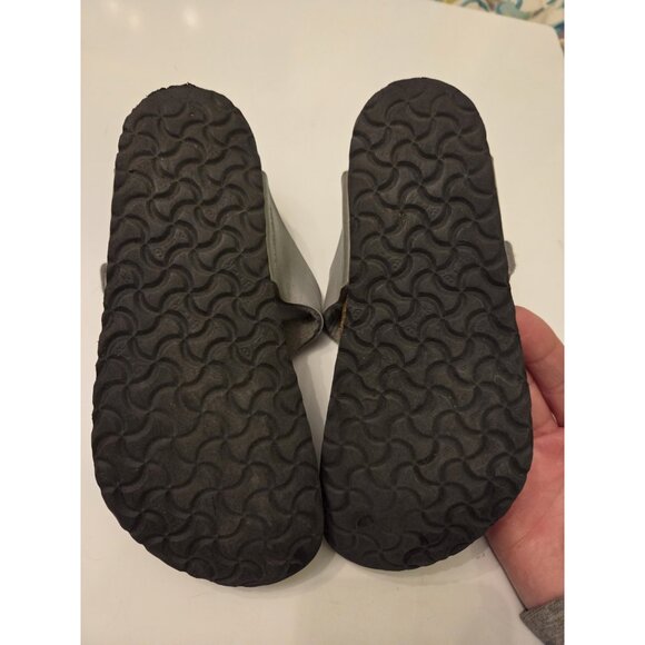 BIRKENSTOCK Youth Girls Gizeh Thong Birko-Flor Sandals Silver 30 Size US 12 12.5 - Picture 13 of 16